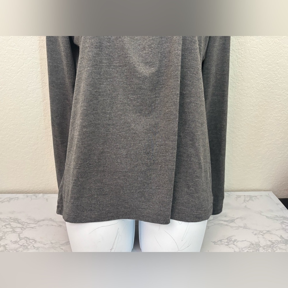 Gilligan & O’Malley Gray Long Sleeve Soft Blouse size S Pleated Pullover Top - Picture 3 of 7